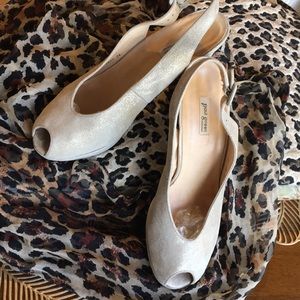 “Paul Green”Platform Shoes Size 9.5 US (7Austria)